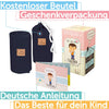 das SOVERDE Tragetuch in der Farbe blau. 540cm lang mit deutscher bebilderter Anleitung und süßer Geschenkverpackung. Eine Mittelmarkierung des Tuches bietet eine gute Orientierung zum Binden